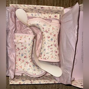 Hunter LoveShackFancy Floral Box